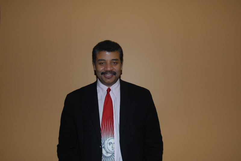 physicist, business person, 4K, one person, science, indoors, confidence, physics, Neil Degrasse Tyson, males, menswear, degrasse, waist up, well-dressed