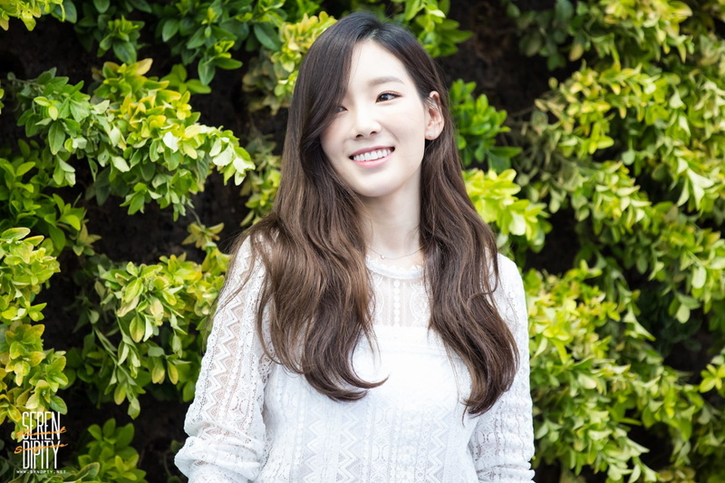 teenager, women, beauty, focus on foreground, leisure activity, looking at camera, happiness, front view, young women, young adult, portrait, SNSD, 720P