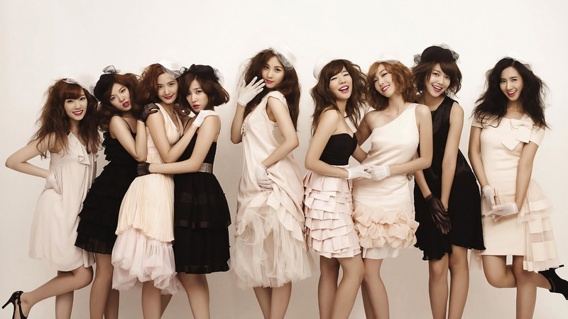 friendship, clothing, millinery, Girls Generation, Lee Soonkyu, wavy hair, looking at camera, Kim Taeyeon, hairstyle, young women, people, adult, young adult