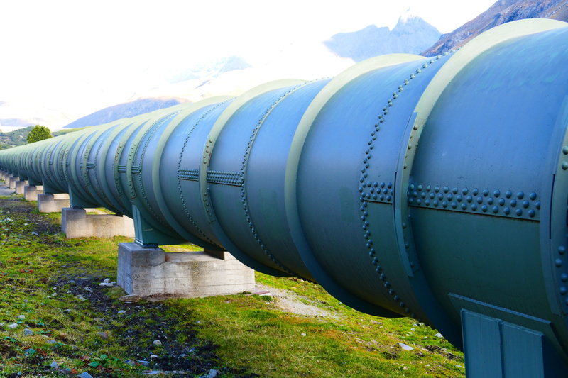 Tube, plant, field, 5K, aerospace industry, wheel, grass, pressure water line, air vehicle, pipe, no people, metal, land, gray, guide, green color, water
