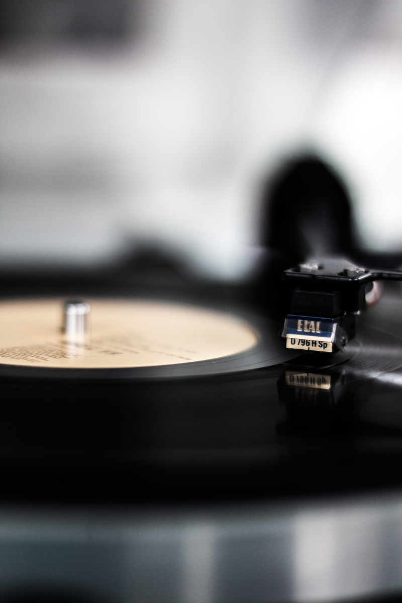 music playback, records, sound recording equipment, black color, vintage, nostalgic, sound, audio, motion, hifi, 4K, musical instrument, retro styled