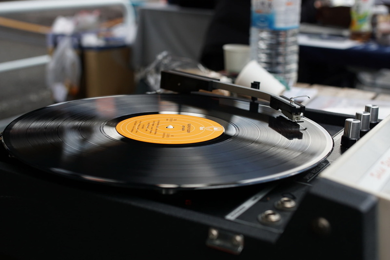 arts culture and entertainment, selective focus, nightclub, vinyl, dance And Electronic, equipment, sound recording equipment, indoors, audio Equipment