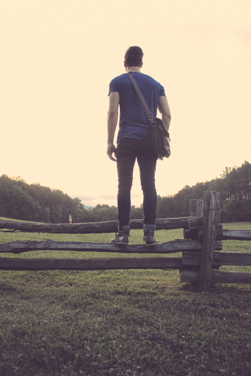 men, forrest, s, one person, clear sky, real people, outside, grass, wood, lifestyles, sky, blue, plant, person, brown, high, t, daytime, forest, log fence
