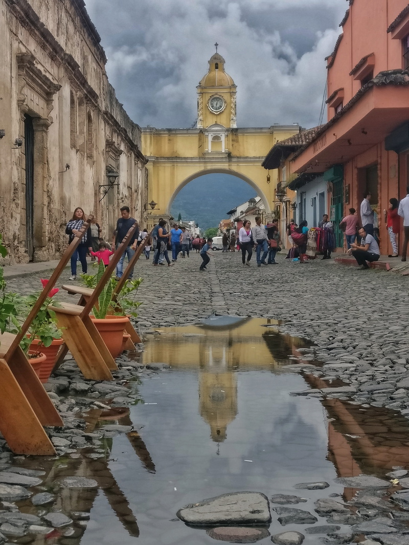 men, group of people, large group of people, outdoors, arch, adult, reflection, real people, lifestyles, day, canal, 4K, building, city, antigua guatemala