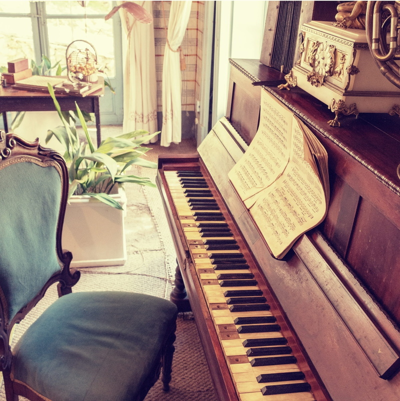 granja, white, the historical room, piano, upright, furniture, old piano, grand piano, majorca, sheet, chair, living room, no people, indoors, absence