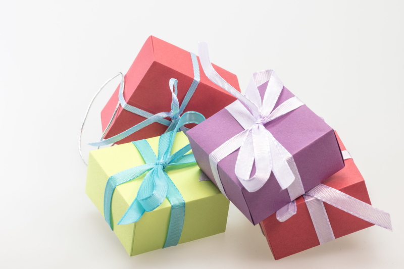 gift Box, gift packaging, wrapping paper, paper, tied bow, birthday present, color, ribbon - sewing item, box - Container, decoration, studio shot, red