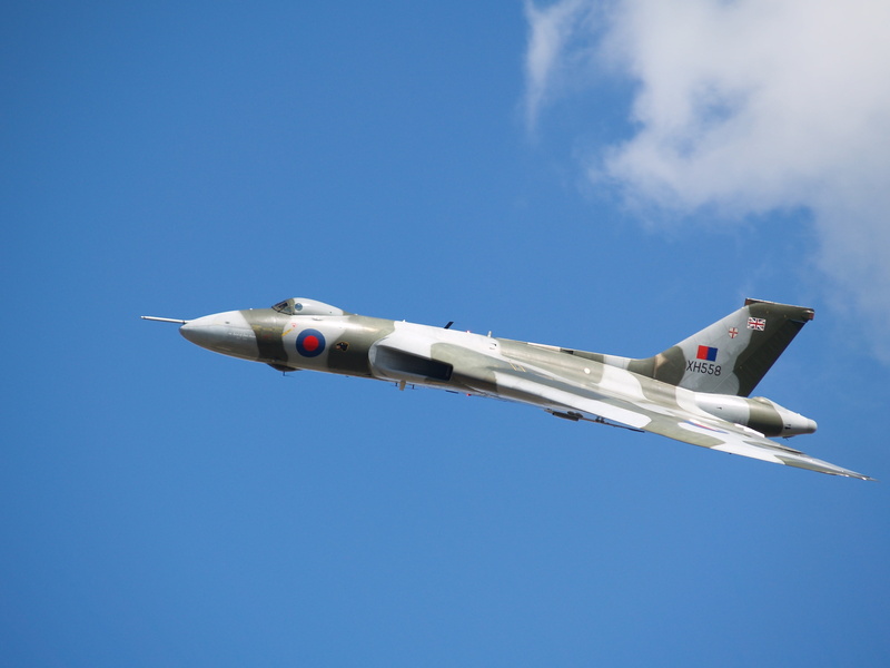 no people, raf, avro, delta, nuke, nature, fighter, falklands, air, on the move, white, clear sky, war, airplane, armed Forces, jet, bomber, aviation, motion