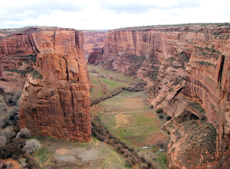 geology, de, canyon, rock - object, chelly, environment, cliff, outdoors, navajo, settlements, physical geography, formation, mud huts, gap, non-urban scene