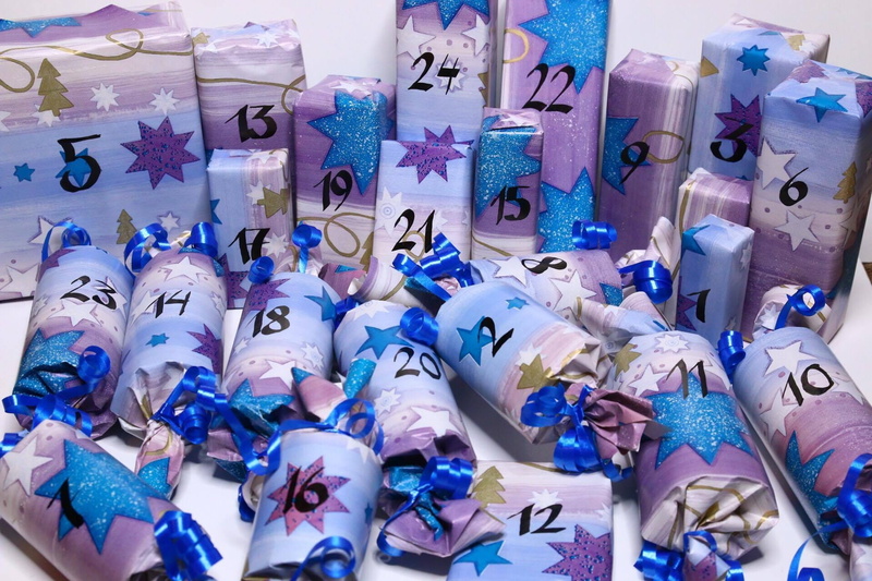 choice, abundance, packed, newspaper, multi colored, backgrounds, loop, art and craft, variation, surprise, no people, still life, Gifts, representation