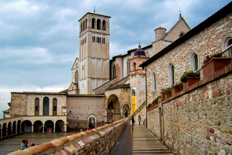 italy, canal, building, religion, italian gothic, cloud - sky, medieval, built structure, building exterior, nature, architecture, sky, direction, the past