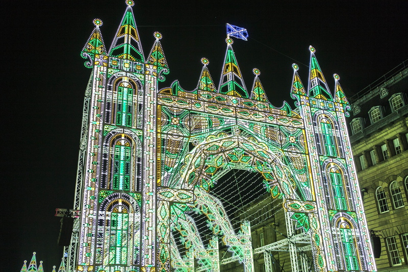 arts culture and entertainment, light, door, sky, building, Christmas, skyscraper, nature, built structure, christmas market, facade, 5K, amusement park