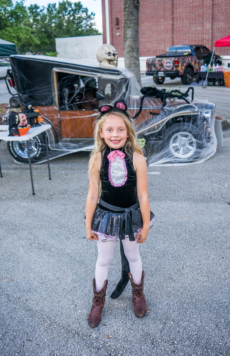 front view, caucasian, standing, 5K, hairstyle, hat, innocence, girls, land vehicle, female, real people, halloween, smiling, kids, portrait, teenager