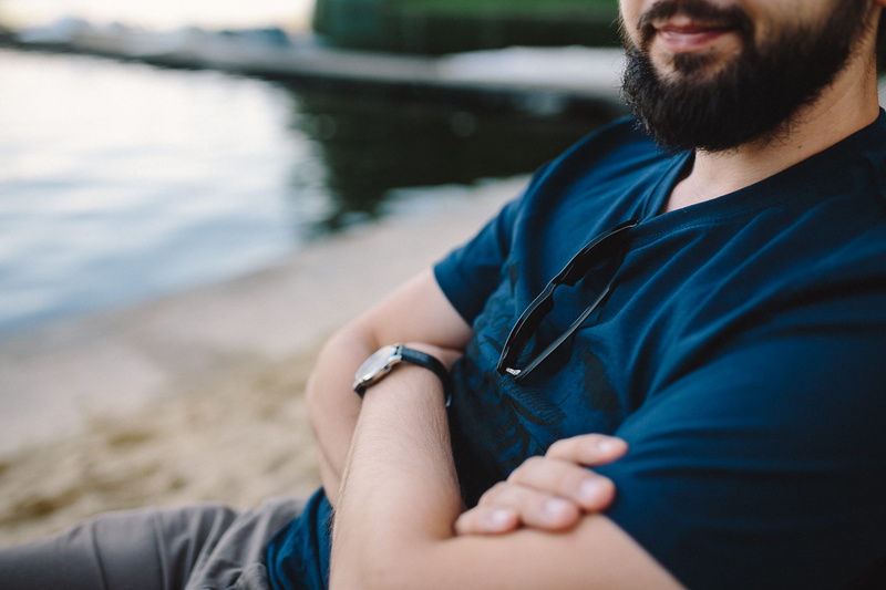 young man, outdoor, beach, Phone, lifestyle, Man, only men, water, 4K, nature, emotion, facial hair, casual clothing, relaxation, Young, sea, using, day