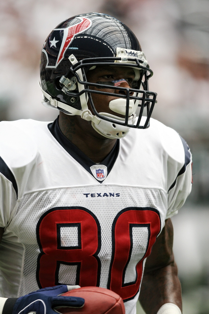 sports equipment, game, competitive sport, headwear, security, competition, sports uniform, player, 2K, portrait, sport, american football player, uniform