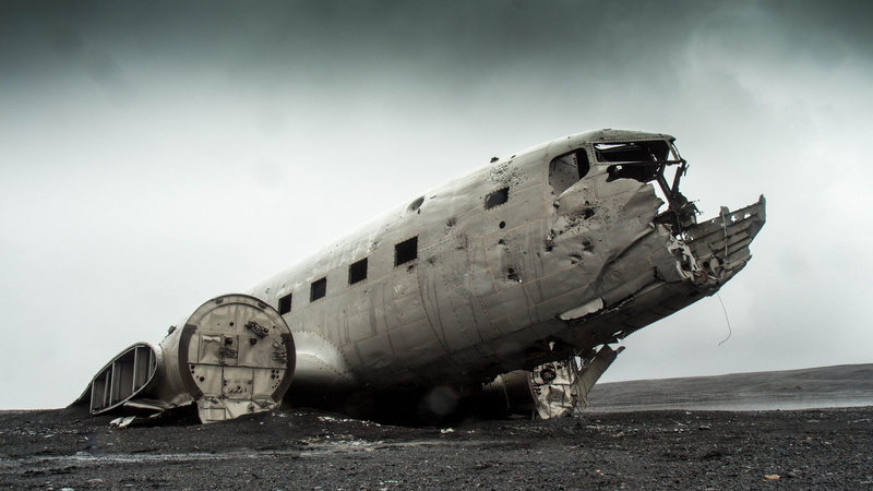 aerospace industry, history, day, sky, wreck, land, nature, navy, air vehicle, travel, transportation, outdoors, wrecked, debris, destruction, airplane