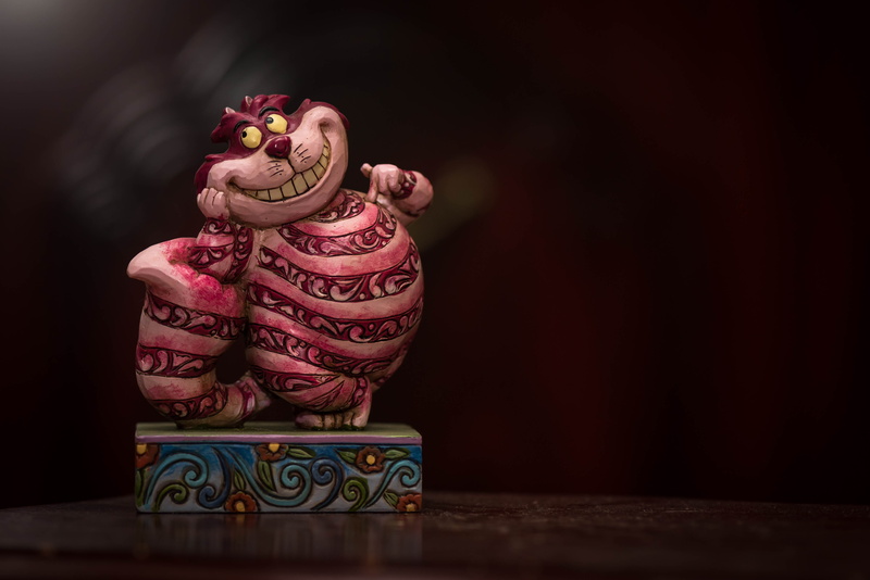 grin, story, classic, figurine, plant, cat, cute, cartoon, cheshire cat, animal, fantasy, multi colored, still life, rose, tale, nature, rose - flower