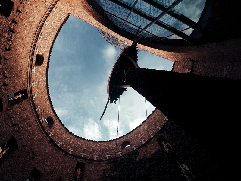 museum, animals in the wild, cloud - sky, figueres, rusty, architecture, dramatic boat, circle, high angle view, animal themes, no people, outdoors, nature
