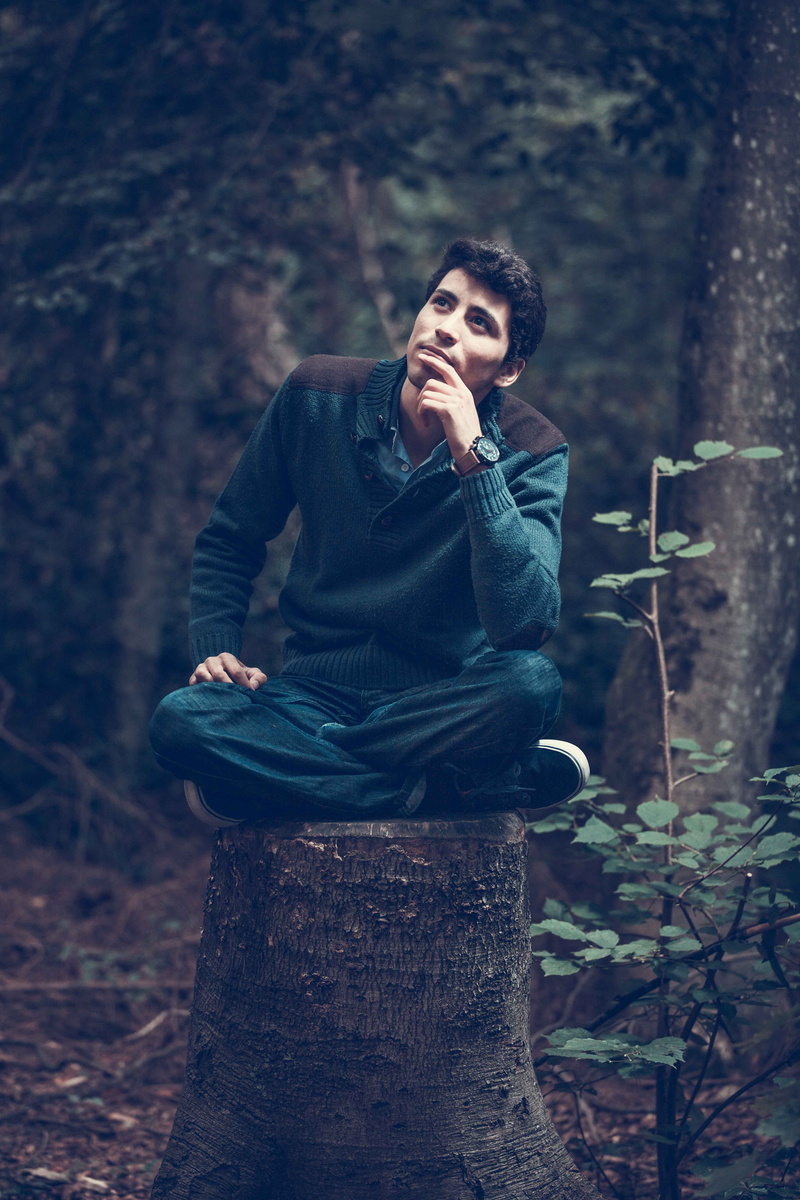 men, one Person, thoughtful, handsome, bark, caucasian, clothing, beautiful people, looking, emotion, person, wooden, outdoors, forest, man, smart, thinking man