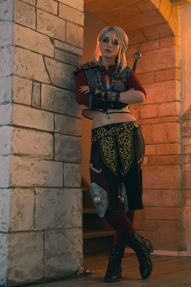 Ciri (The Witcher), 1080P, video game characters, Ciri, The Witcher, cosplay, belly, arms crossed, women, Shirogane Sama, video games, model, silver hair
