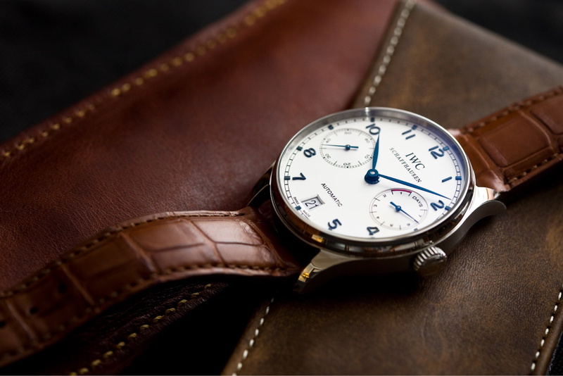 minute hand, watch, wristwatch, retro styled, close-up, single object, time, watches, brown, pocket watch, old, antique, personal accessory, accuracy, instrument of time