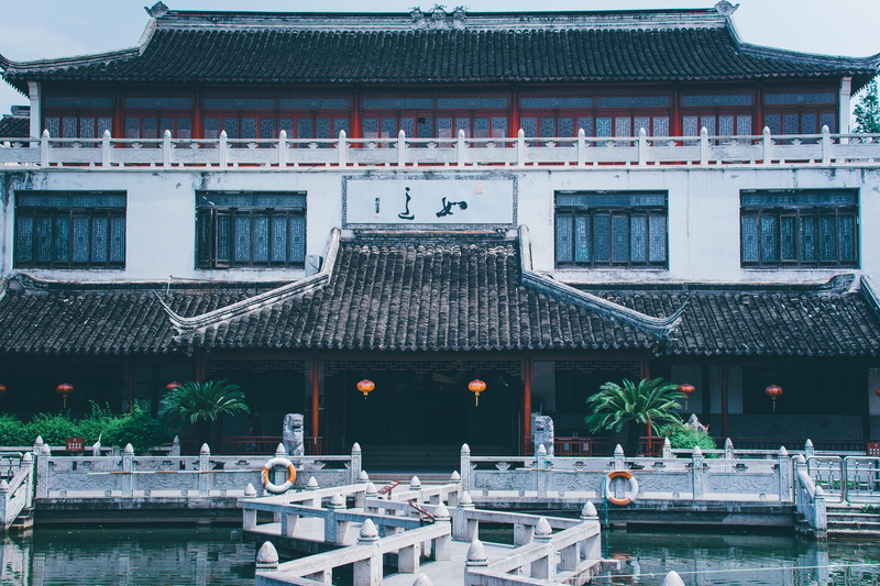 nature, city, architecture, built structure, river, building, building exterior, photo, transportation, asian, outdoors, temple, waterfront, residential district