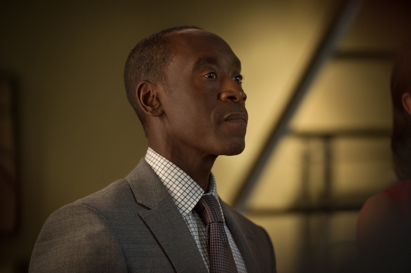 s, shirt, real people, business, well-dressed, focus on foreground, one person, looking away, dress, Don Cheadle, mature men, suit, portrait, contemplation