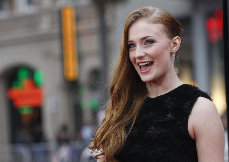 turner, sophie, sophie turner, smiling, long hair, long, hair, 2K, actress