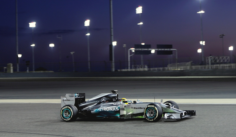 f, city, gray, motor racing track, road, competition, architecture, 5K, professional sport, Formula 1, car, sports race, lighting equipment, street light