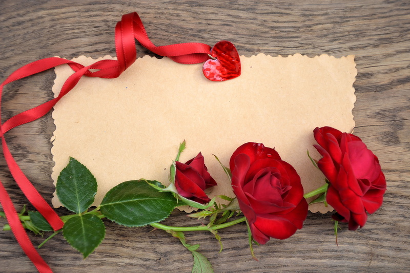 valentines day, petals, flowers, 5K, red, roses, love