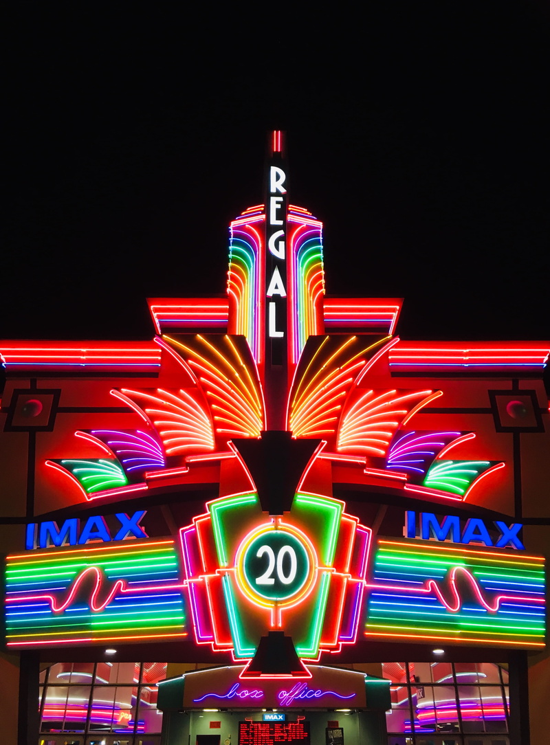 night, built structure, black background, amusement park, glowing, design, carnival, 4K, traveling carnival, western script, communication, imax, no people