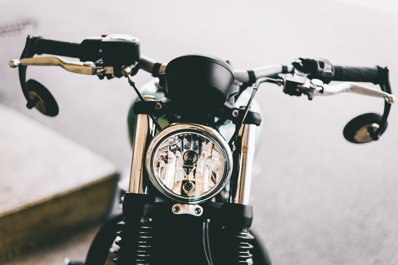 no people, 5K, metallic, motorcycle, headlight, steel, motor, day, chrome, land vehicle, speedometer, outdoors, transportation, technology, mode of transportation