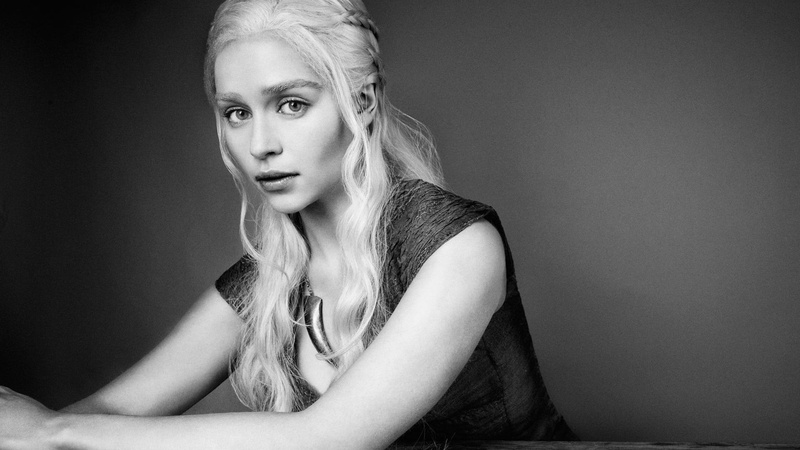 grayscale, monochrome, Emilia Clarke, hair, teenager, sitting, Daenerys Targaryen, looking, Game of Thrones, contemplation, hairstyle, targaryen, long hair