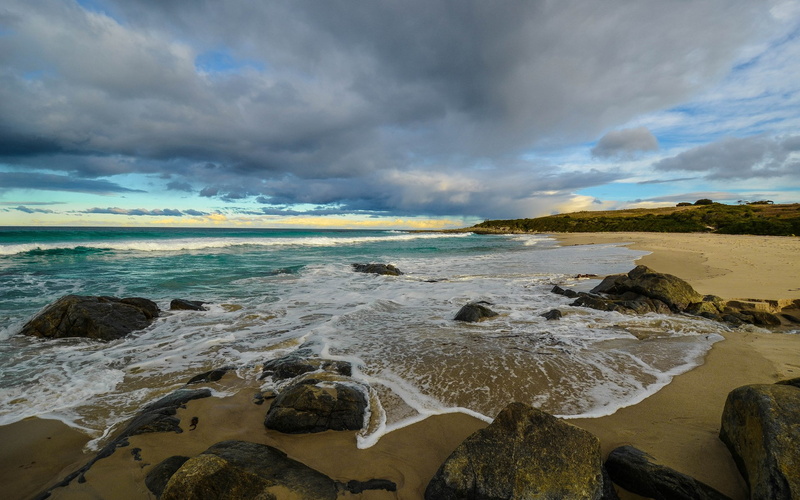sky, non-urban scene, horizon over water, solid, tranquility, nature, rock, water, motion, power in nature, desktop backgrounds hd nature background 1920x1200