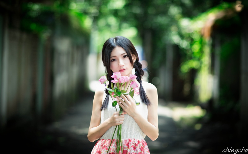 day, Romantic, Beautiful, asian, standing, fashion, Park, beautiful woman, 5K, focus on foreground, Model, young adult, women, Roses, Asia, Girl, nature