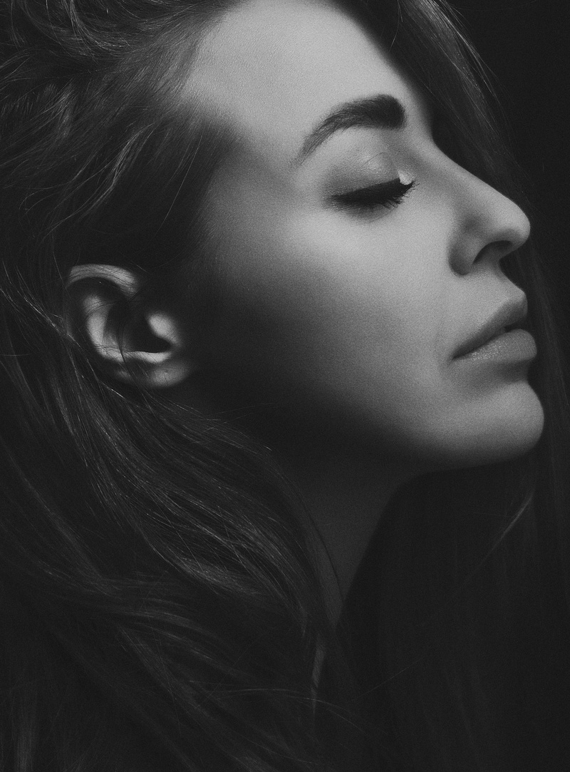close-up, beauty, beautiful woman, teenager, sideways, woman, women, young women, long hair, human face, 5K, portrait, hairstyle, adult, photography, lifestyles