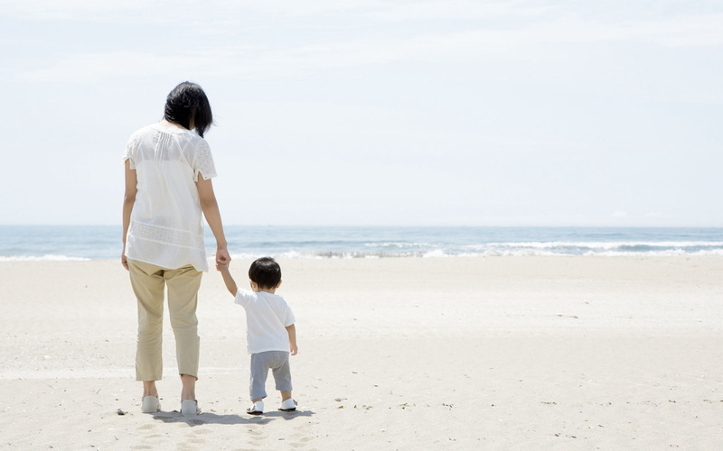 sea, full length, baby, people, walking, daughter, child, males, bonding, men, vacations, happiness, one Parent, relaxation, toddler, playing, blouse, females