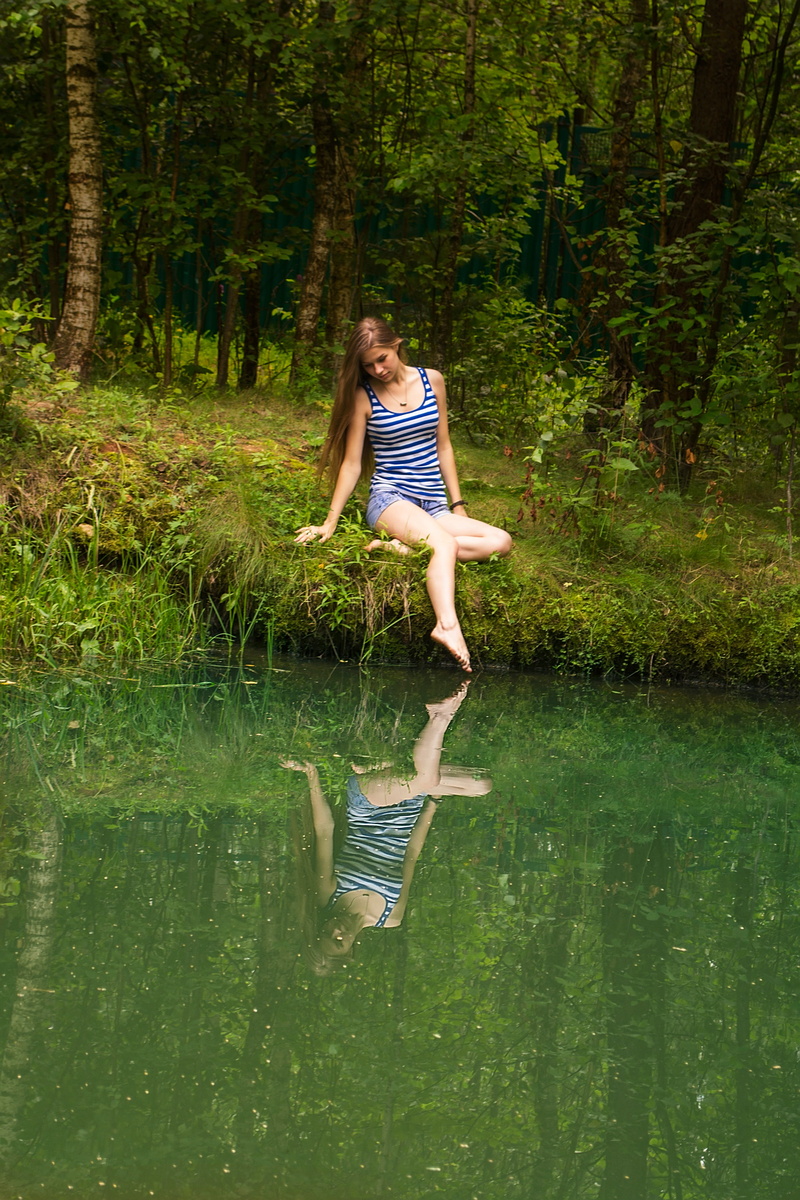 one person, day, top, 4K, barefoot, Forest, Girl, outdoors, near, child, body, lake, real people, calm, woman, children only, tank, motion, Water, hairstyle