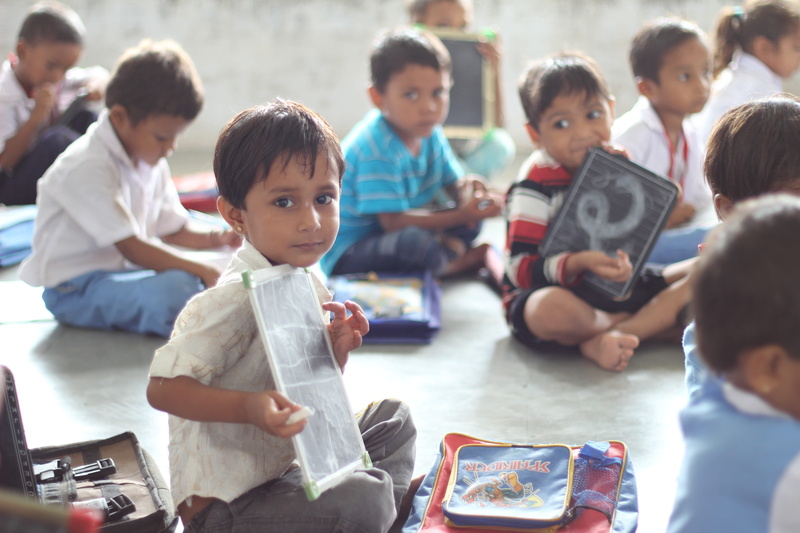 group of people, sitting, childhood, 5K, innocence, medium group of people, group, india, poor, kids, ahmedabad, children, holding, females, men, school