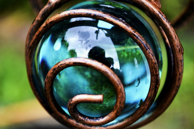 tree, close-up, day, sphere, circle, water, geometric shape, photo, number, shape, coil, no people, architecture, clear, metal, lens - optical instrument