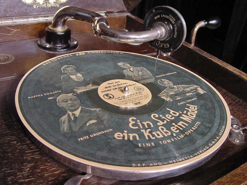 faucet, 1920, sound engineering, 1080P, number, nostalgia, playback device, vintage, his masters voice, music, shellac, schell corner plate, text, bathroom