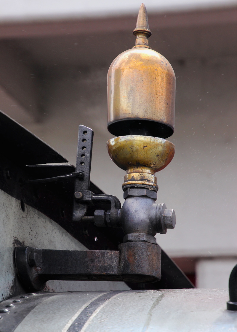 steel, technology, old, architecture, nautical vessel, pressure, industry, pipe, focus on foreground, whistle, coal, engineering, brass, noise, Steam, connection