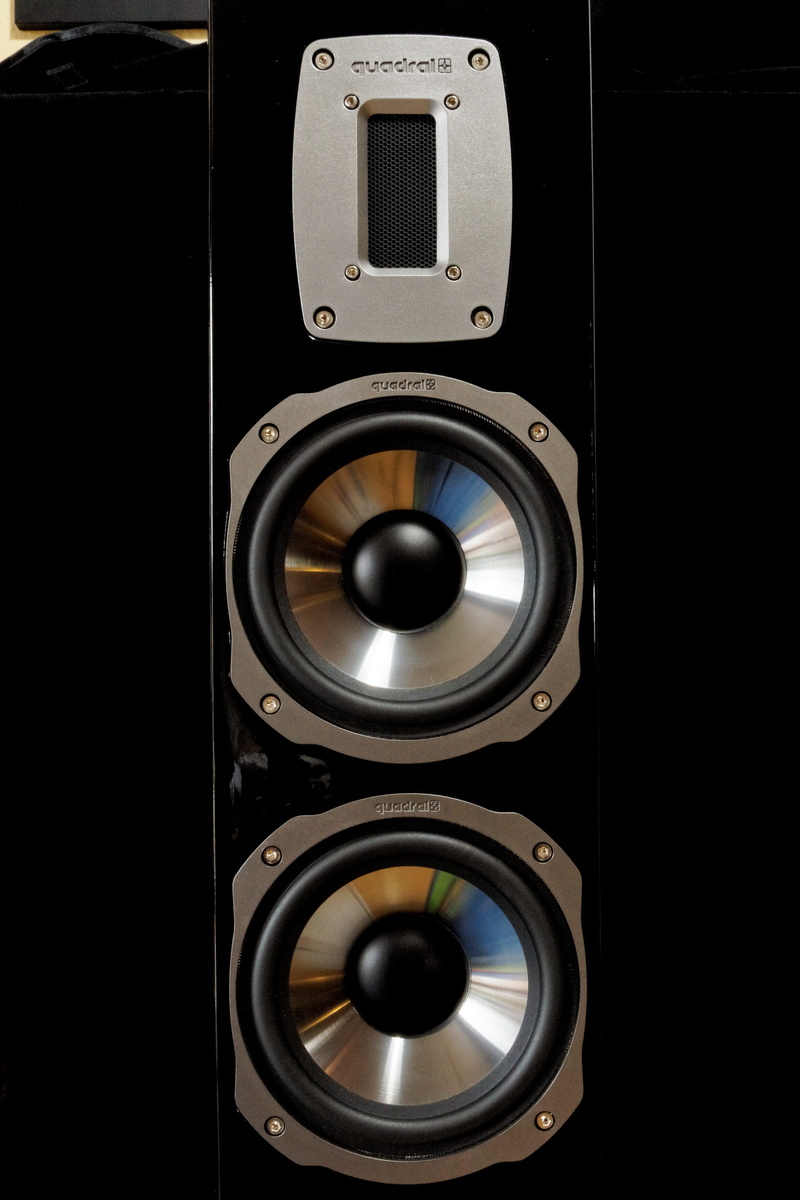 music, quadral, audio Equipment, platelet tweeter, studio shot, close-up, Sound, chrome, titan, circle, indoors, geometric shape, audio, tweeter, Speakers