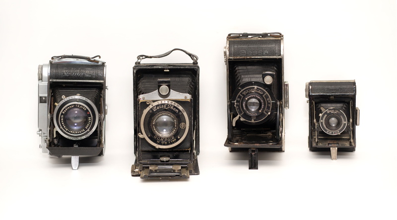 no people, retro, photo gear, machinery, cameras, antique, franka werke, shutter, group of objects, photography, lens, 5K, cut out, side by side, retro styled