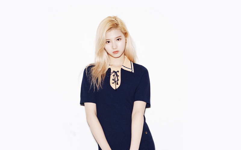 one person, blond hair, beauty, white background, looking at camera, kpop, sana, beautiful woman, girl, front view, twice, cut out, copy space, 4K, hair