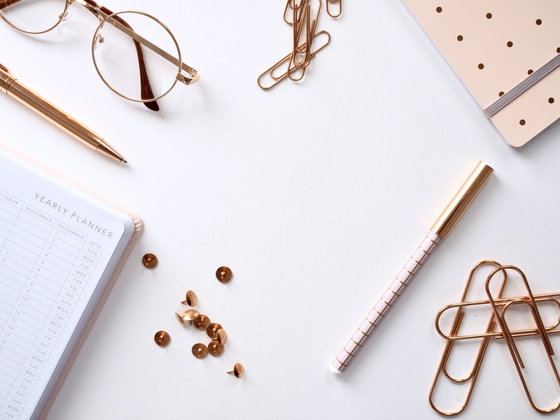 close-up, pen, glasses, pretty, business, blank, note pad, note, space, fountain pen, workspace, white, publication, desk, office, still life, creative