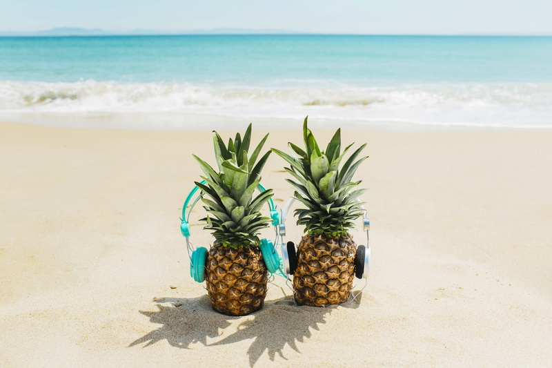summer, funny, sand, stay, 5K, pineapple, vacation, sea, headphones, beach, cute, happy
