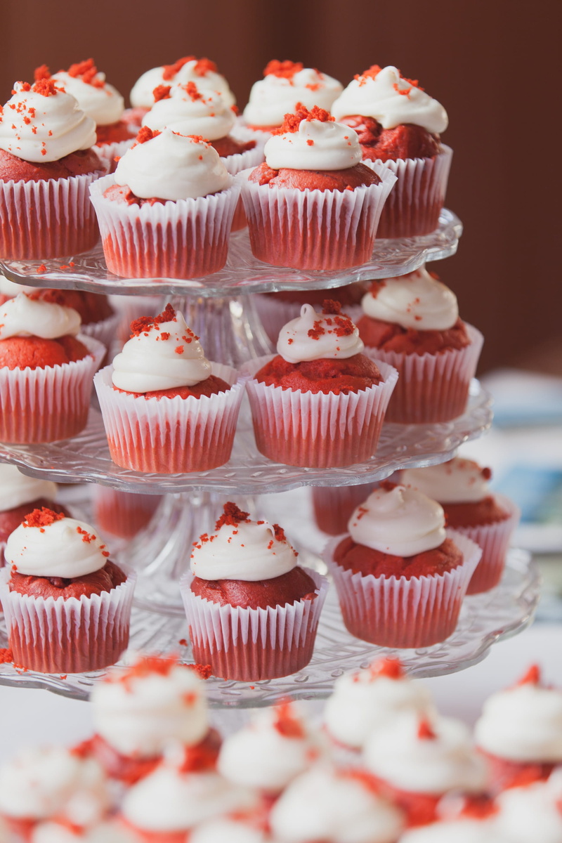 unhealthy eating, still life, party food, creme, cake, party, sweet, shop, cream, temptation, wedding, bakery, food and drink, sweets, large group of objects