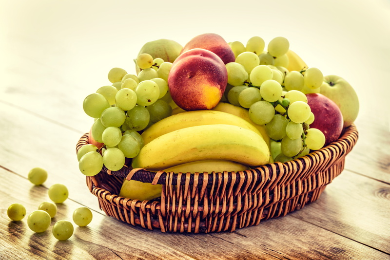 green color, studio shot, container, diet, fruit basket, wicker, grape, freshness, 5K, bananas, healthy eating, delicious, temptation, juicy, wooden table