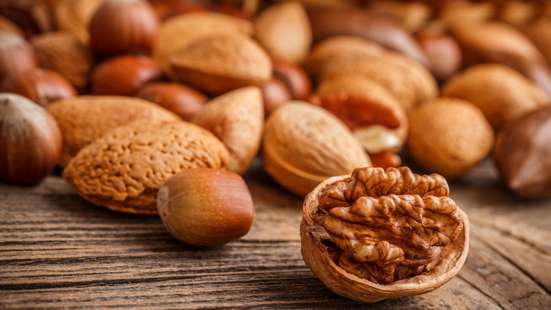 selective focus, table, still life, wellbeing, no people, large group of objects, wood - material, nut, brown, almond, focus on foreground, healthy eating