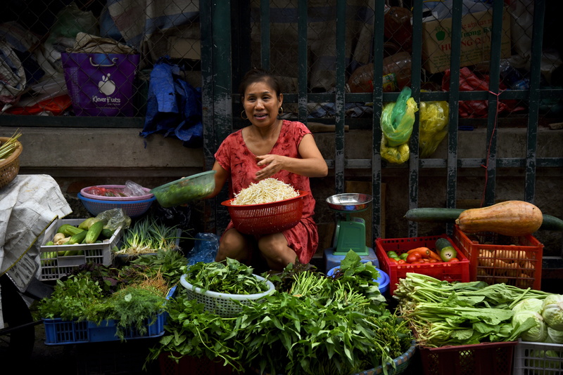 scale, freshness, weighing, near, market stall, hot dog, outdoors, bazaar, one person, retail, female, sale, adult, food, small business, choice, 5K, plant